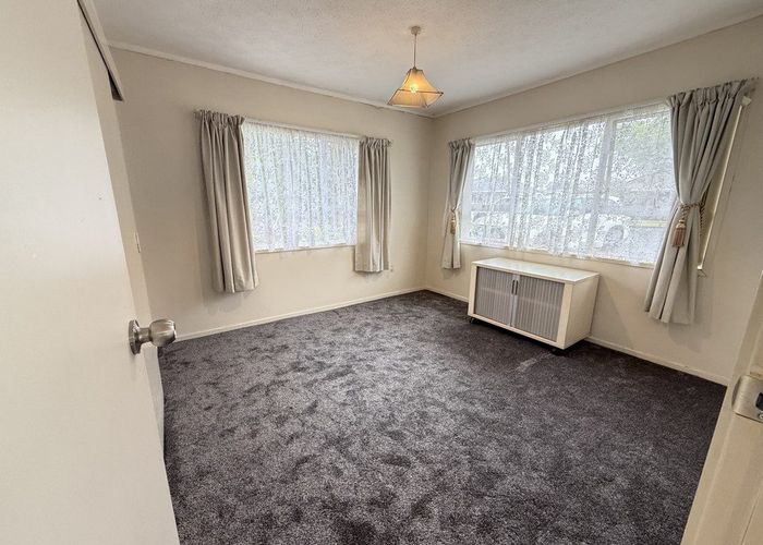  at 2/25 Overton Road, Papatoetoe, Manukau City, Auckland