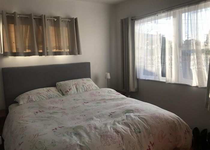  at 50 Tiraumea Drive, Pakuranga, Manukau City, Auckland