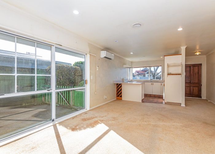  at 106 Cook Street, West End, Palmerston North, Manawatu / Whanganui