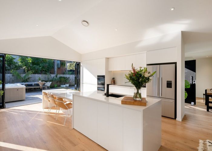  at 704B Papamoa Beach Road, Papamoa Beach, Papamoa