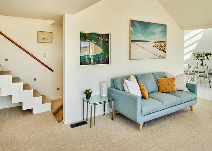  at 19 Moana Road, Plimmerton, Porirua, Wellington