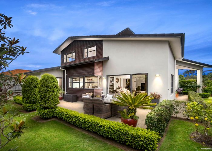  at 7 Bronwylian Drive, Flat Bush, Auckland