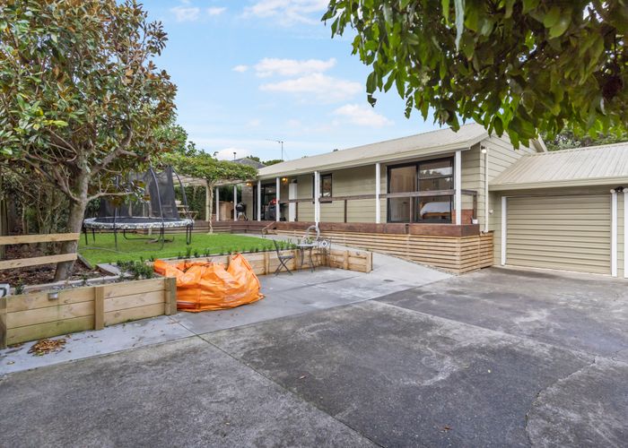  at 18 Crail Court, Totara Heights, Auckland