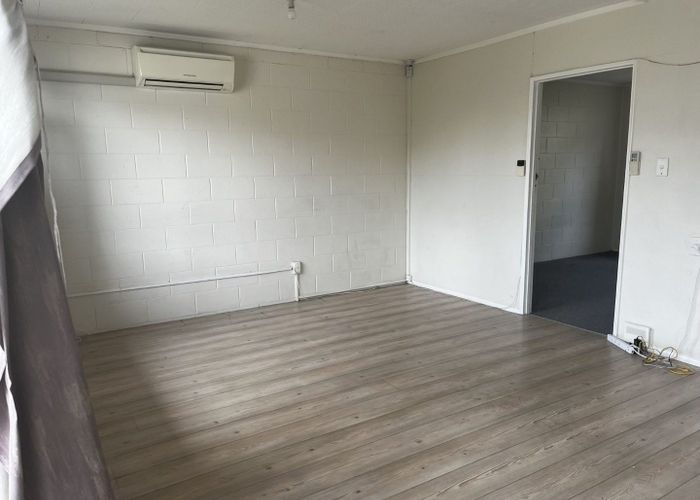  at 2/49 Picton Avenue, Riccarton, Christchurch City, Canterbury