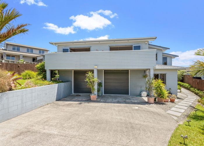  at 12 Raphael Place, West Harbour, Waitakere City, Auckland