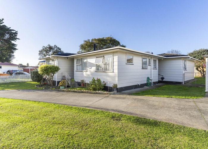  at 22 Carbery Place, Manurewa, Manukau City, Auckland