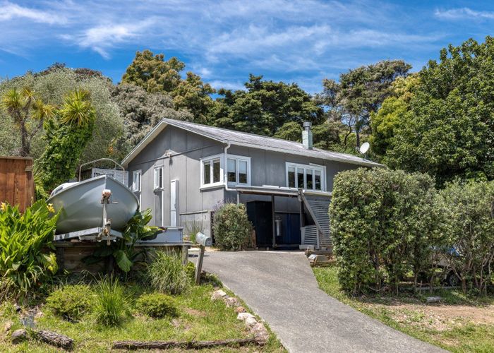  at 38 Bay Road, Ostend, Waiheke Island