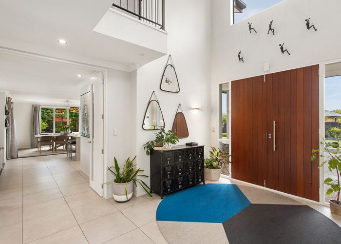  at 16 Queenswood Gardens, Mairehau, Christchurch City, Canterbury