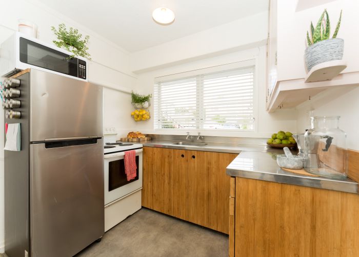  at 2/19 Britannia Street, Petone, Lower Hutt