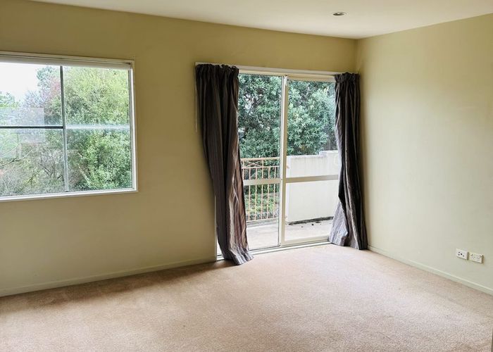  at 1/1 St Clair Place, Browns Bay, North Shore City, Auckland