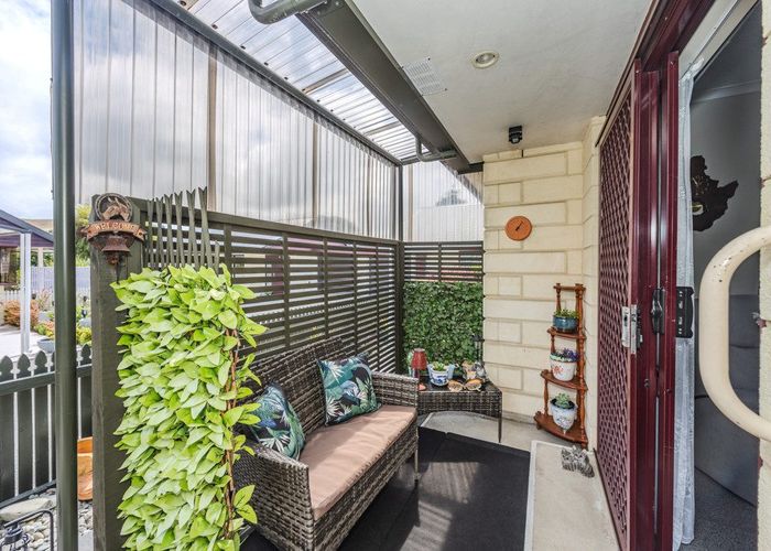  at 2/16 Nen Street, Oamaru