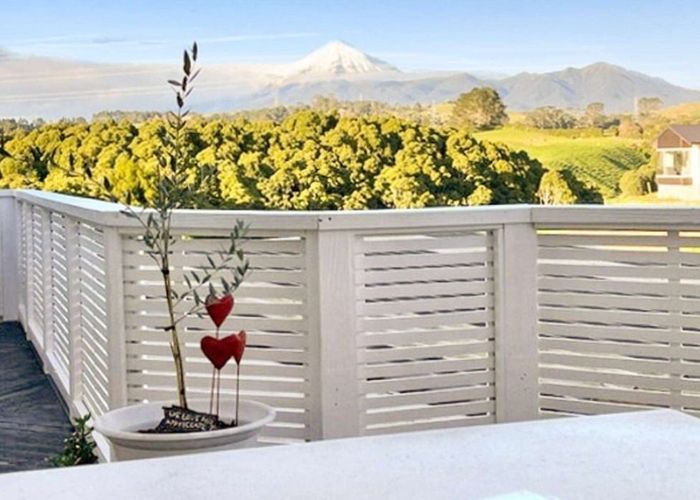  at 12 Ash Place -House, Whalers Gate, New Plymouth, Taranaki