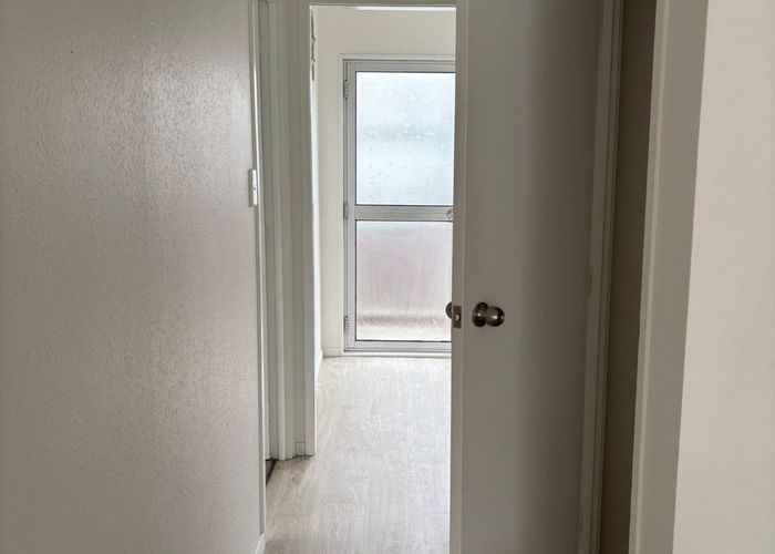  at 2/23 Lyren Pl, Half Moon Bay, Manukau City, Auckland