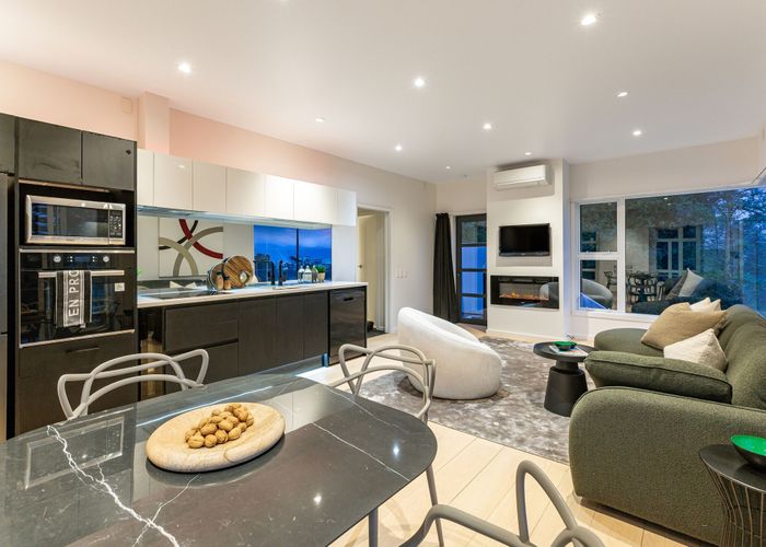  at 10 Kilmister Avenue, Thorndon, Wellington, Wellington