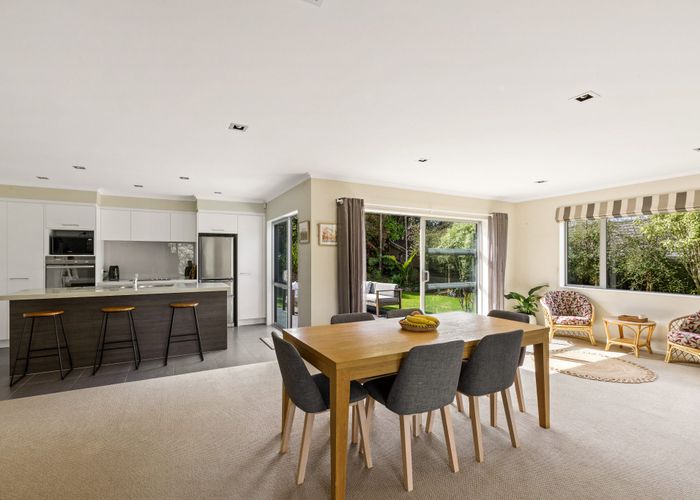  at 8 Beachwood Drive, Hatfields Beach, Orewa