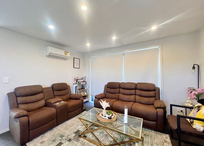  at 10/1 Fruitvale Road, New Lynn, Waitakere City, Auckland