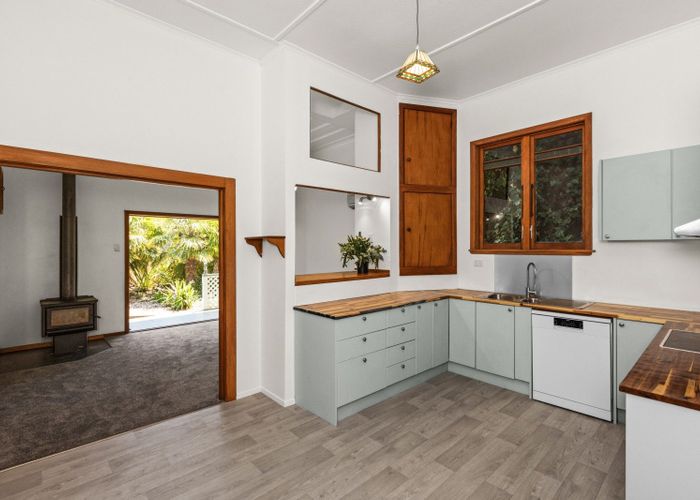  at 25 Chaucer Road South, Hospital Hill, Napier