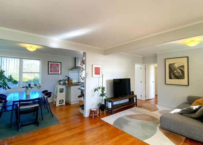  at 17 Thomas Ave, Te Atatu Peninsula, Waitakere City, Auckland