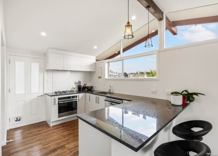  at 1/41 Matuhi Rise, Henderson, Waitakere City, Auckland