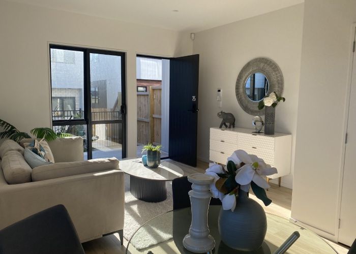  at 27 Paetai Lane, Te Atatu Peninsula, Waitakere City, Auckland