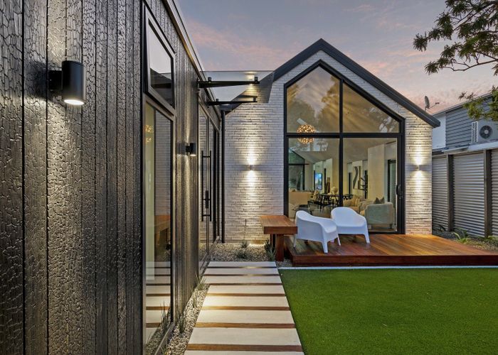  at 19 Albany Street, St. Albans, Christchurch City, Canterbury