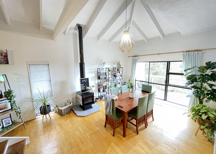  at 947 East Coast Road, Torbay, North Shore City, Auckland