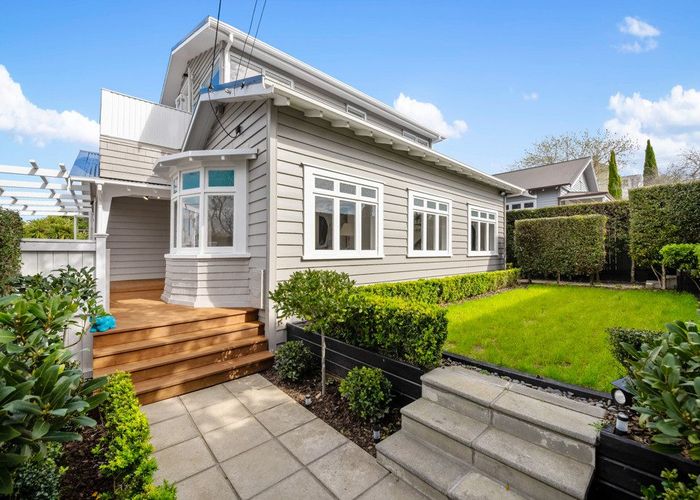  at 131 Bassett Road, Remuera, Auckland City, Auckland