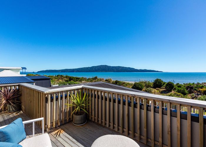  at 249 Manly Street, Paraparaumu Beach, Kapiti Coast, Wellington