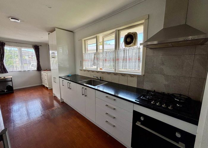  at 21 Dale Crescent, Pakuranga, Manukau City, Auckland