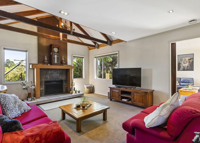  at 371 Whitford Road, Howick