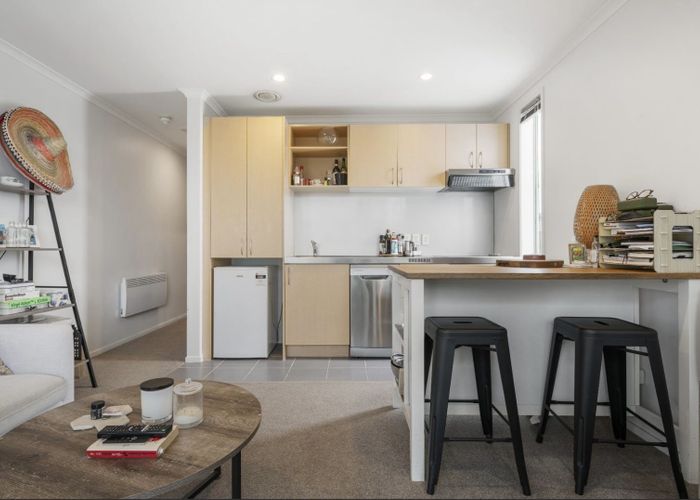  at 21 Virginia Avenue East, Eden Terrace, Auckland City, Auckland