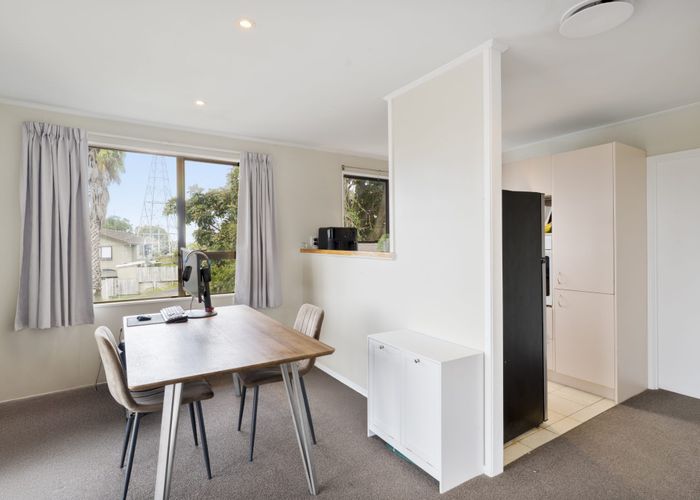  at 12 Halloran Place, Massey, Waitakere City, Auckland