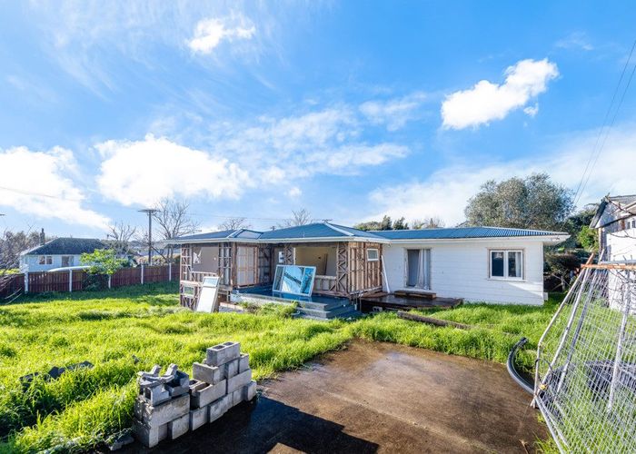  at 17 Preston Avenue, Belmont, North Shore City, Auckland