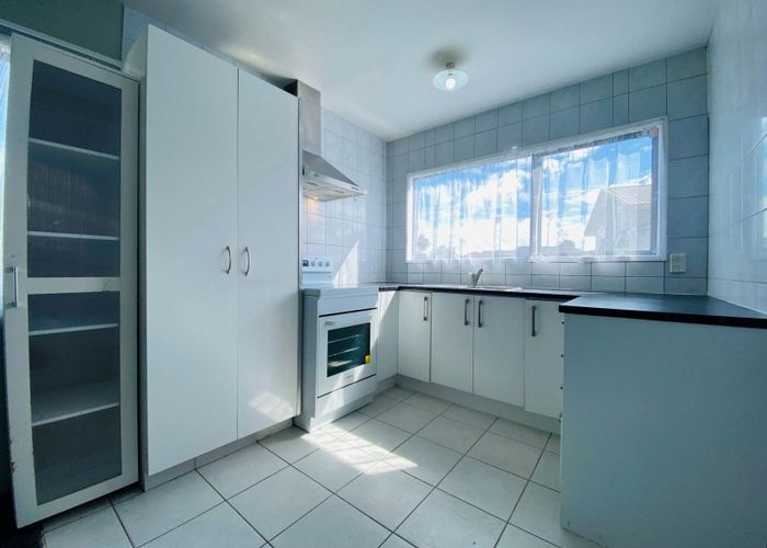  at 1/10 Solveig Place, Randwick Park, Manukau City, Auckland