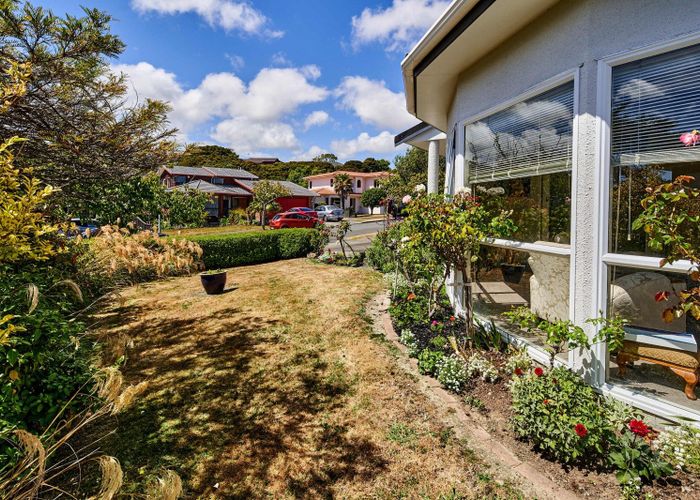  at 9 Musket Lane, Whitby, Porirua