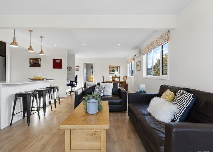 at 19 Lochiel Road, Khandallah, Wellington