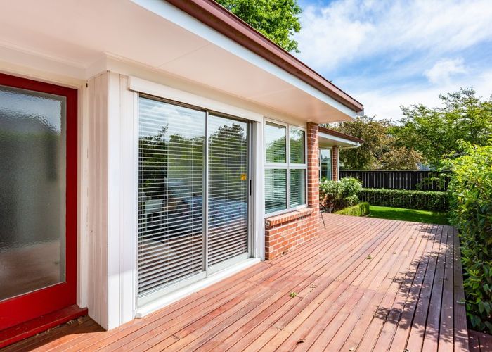 Free property data for 12 Remuera Avenue, Cashmere, Christchurch