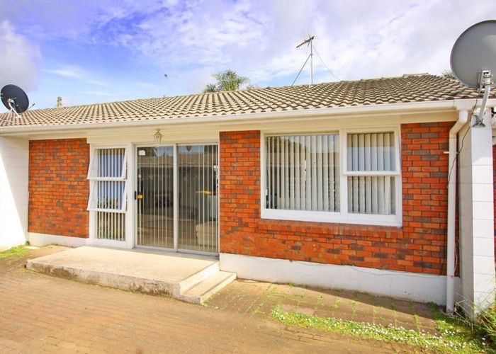  at 4/113 Wallace Road, Papatoetoe, Auckland