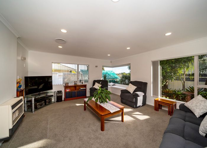  at 12 Shelter Grove, Frankleigh Park, New Plymouth