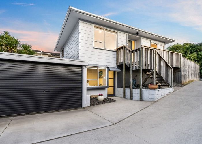 at 1/26 Glastron Place, Bayview, Auckland