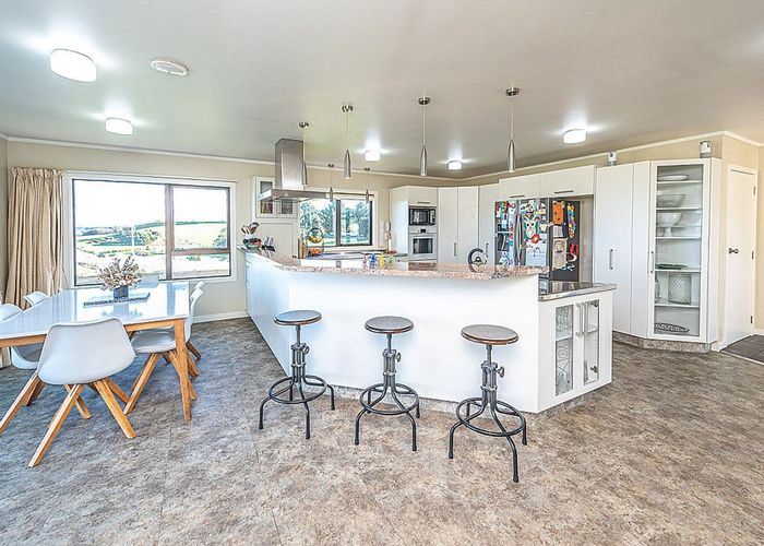  at 1669 State Highway 3, Maxwell, Whanganui