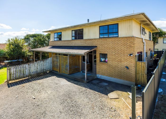  at 9 Samara Place, Clendon Park, Manukau City, Auckland