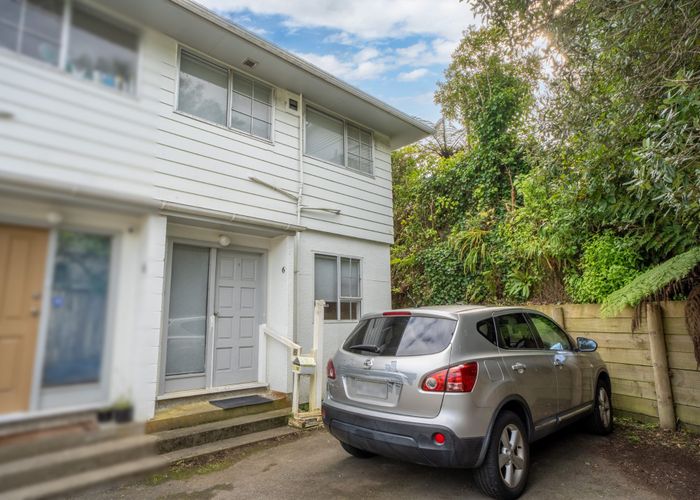  at 6 Cyril Way, Paparangi, Wellington, Wellington