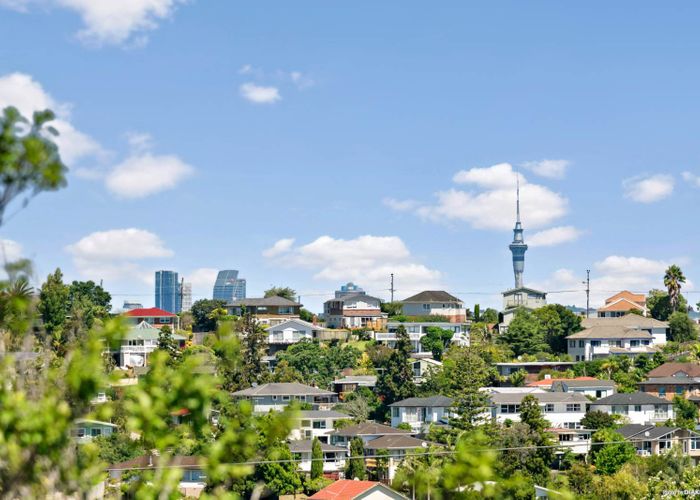  at 167D Chivalry Road, Glenfield, Auckland