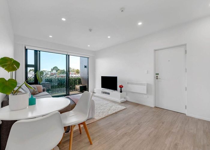  at 201/7C Hinaki Street, Point England, Auckland
