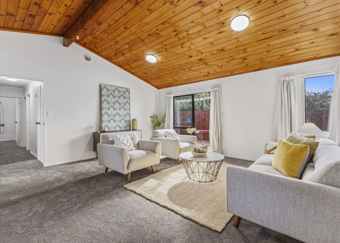  at 2/16 Boundary Road, Papakura, Auckland
