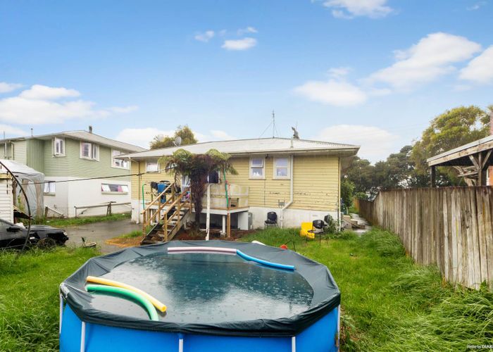  at 254 Hepburn Road, Glendene, Auckland