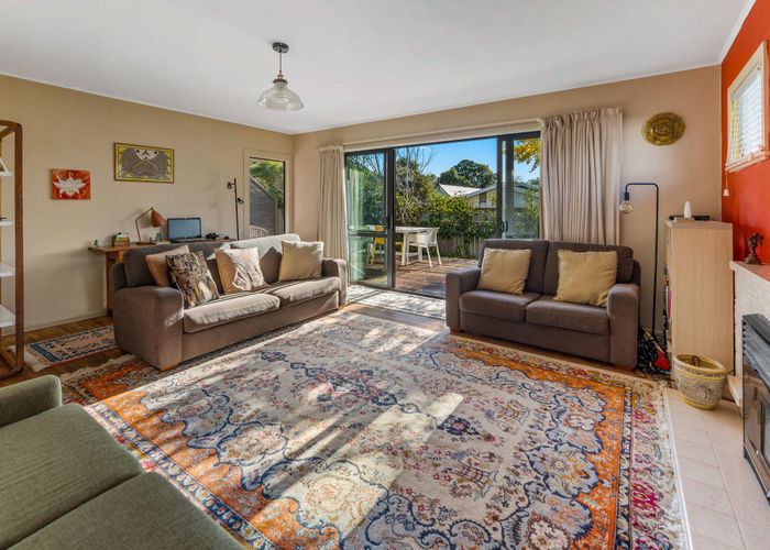 at 2/12 Cambria Street, The Wood, Nelson