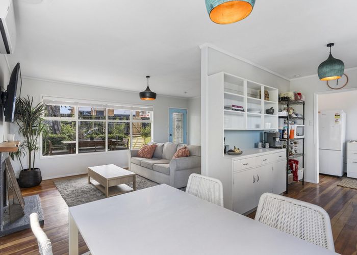  at 2/19 Drome View Place, Beach Haven, Auckland