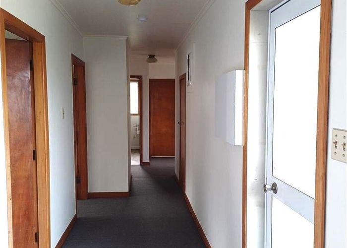  at 20 Roland Hill, Glen Eden, Auckland